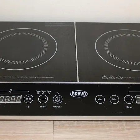 Malina - And Apartment